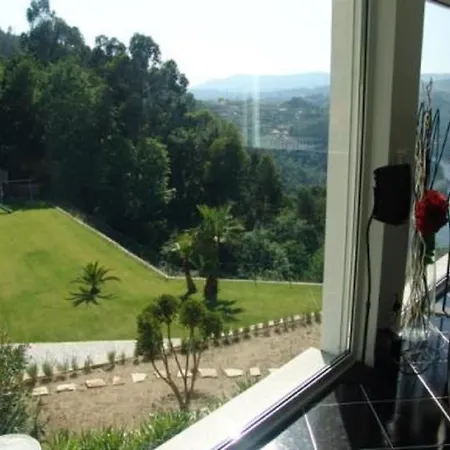 Quinta Tilias Douro Valley 度假居 *